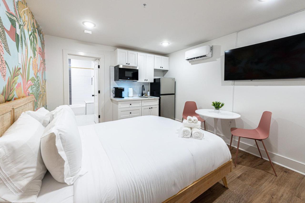 Pastel Tropics Studio Apartment Galveston Esterno foto