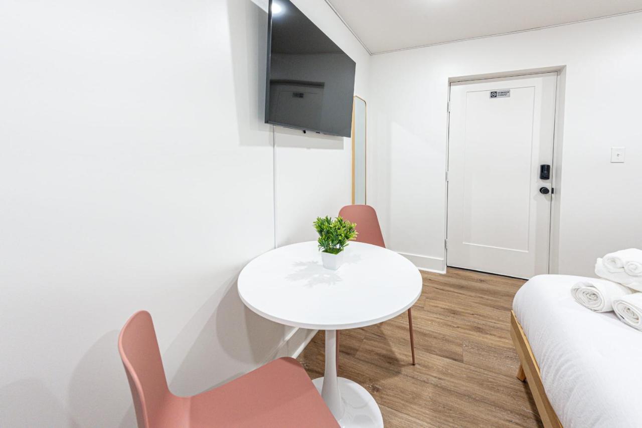 Pastel Tropics Studio Apartment Galveston Esterno foto